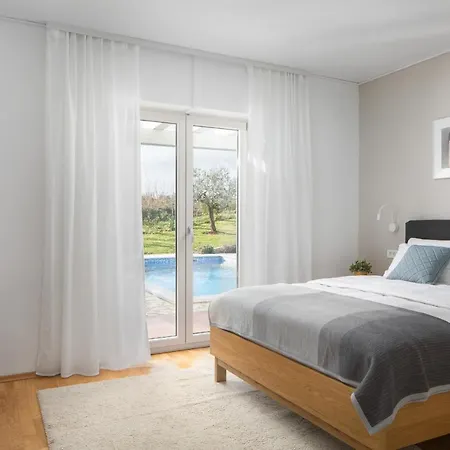 Novena Ii Villa *
